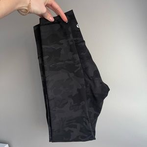 CAMO LULULEMON LEGGINGS